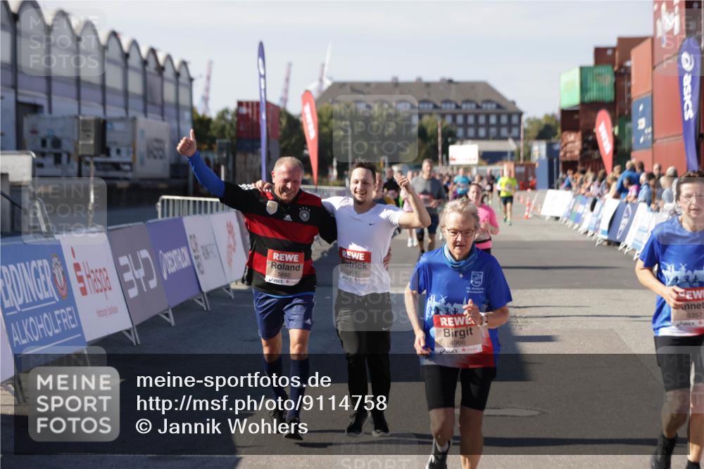 03.10.2025 - Köhlbrandbrückenlauf Jannik Wohlers http://msf.ph/oto/9114758 03.10.2025 13:32:26 Ziel 4485, 4578, 4966, 5357, 5891, 5892, 6141, 6304 meine-sportfotos.de
