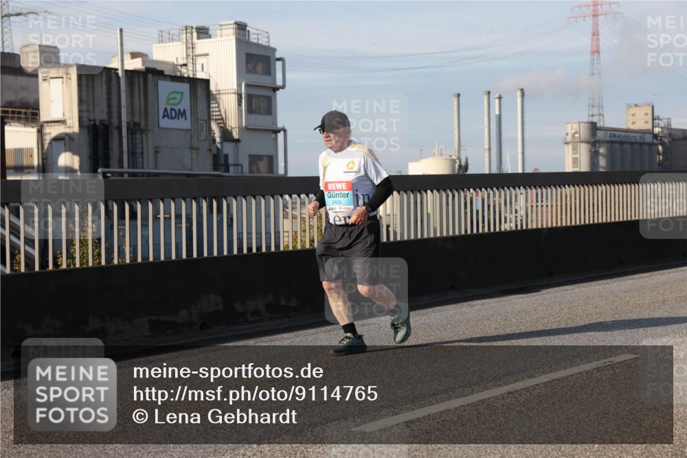 03.10.2025 - Köhlbrandbrückenlauf Lena Gebhardt http://msf.ph/oto/9114765 03.10.2025 10:17:45 Position 2 2425 meine-sportfotos.de