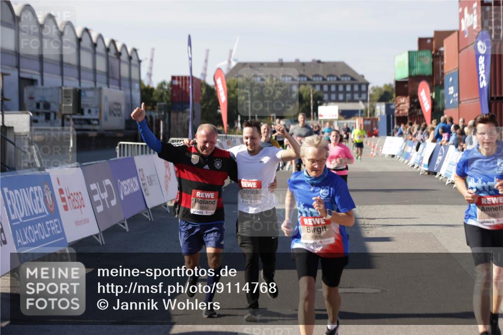 03.10.2025 - Köhlbrandbrückenlauf Jannik Wohlers http://msf.ph/oto/9114768 03.10.2025 13:32:26 Ziel 4485, 4578, 4966, 5357, 5891, 5892, 6141, 6304 meine-sportfotos.de