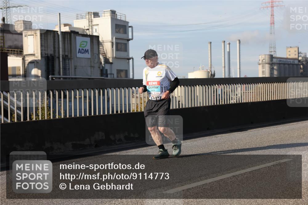 03.10.2025 - Köhlbrandbrückenlauf Lena Gebhardt http://msf.ph/oto/9114773 03.10.2025 10:17:45 Position 2 2425 meine-sportfotos.de