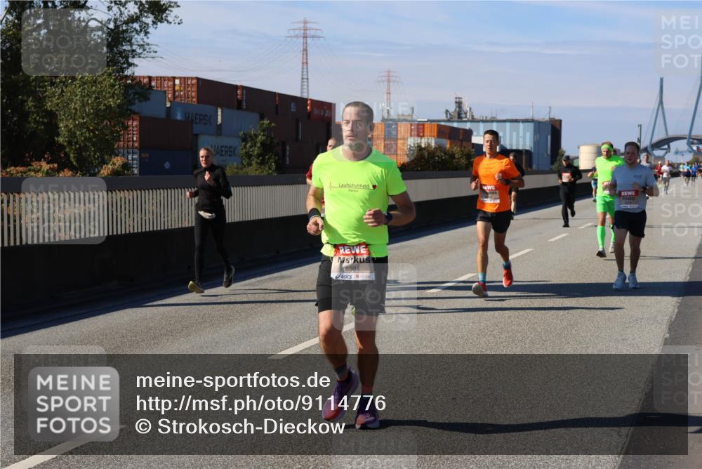 03.10.2025 - Köhlbrandbrückenlauf Strokosch-Dieckow http://msf.ph/oto/9114776 03.10.2025 12:46:25 Position 3 6364 meine-sportfotos.de