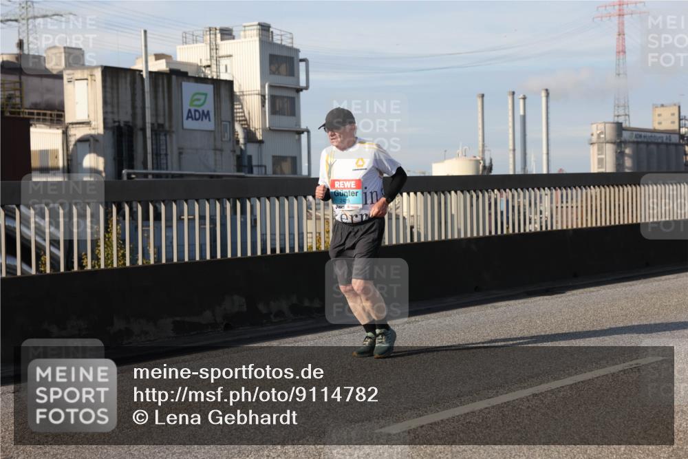 03.10.2025 - Köhlbrandbrückenlauf Lena Gebhardt http://msf.ph/oto/9114782 03.10.2025 10:17:45 Position 2 2425 meine-sportfotos.de