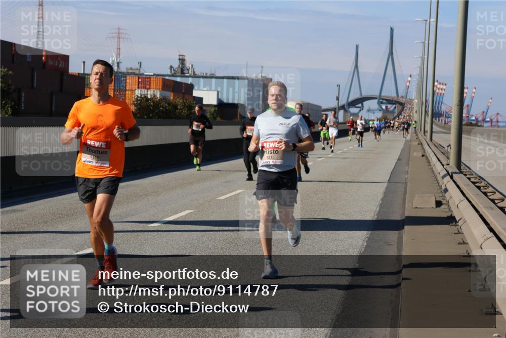 03.10.2025 - Köhlbrandbrückenlauf Strokosch-Dieckow http://msf.ph/oto/9114787 03.10.2025 12:46:27 Position 3 4119, 4215 meine-sportfotos.de