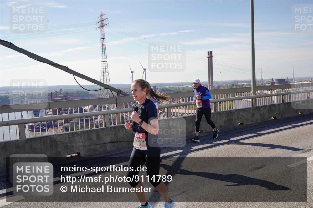 03.10.2025 - Köhlbrandbrückenlauf Michael Burmester http://msf.ph/oto/9114789 03.10.2025 12:56:16 Position 2 5117 meine-sportfotos.de