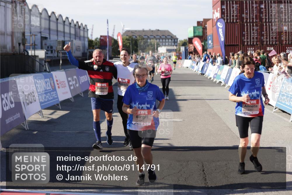 03.10.2025 - Köhlbrandbrückenlauf Jannik Wohlers http://msf.ph/oto/9114791 03.10.2025 13:32:27 Ziel 4485, 4578, 4966, 5286, 5357, 5891, 5892, 6141, 6304 meine-sportfotos.de