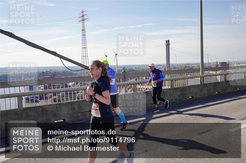03.10.2025 - Köhlbrandbrückenlauf Michael Burmester http://msf.ph/oto/9114796 03.10.2025 12:56:17 Position 2 5117 meine-sportfotos.de