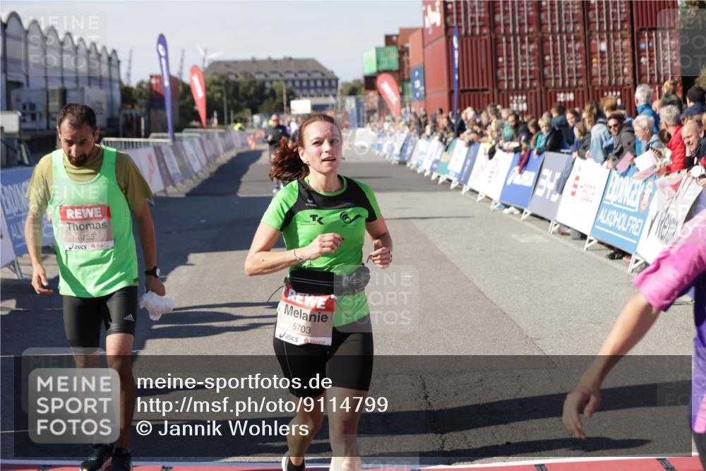 03.10.2025 - Köhlbrandbrückenlauf Jannik Wohlers http://msf.ph/oto/9114799 03.10.2025 13:02:01 Ziel 4025, 4118, 4162, 4206, 4258, 4543, 4907, 5692, 5703, 5718, 6032, 6235, 6461 meine-sportfotos.de