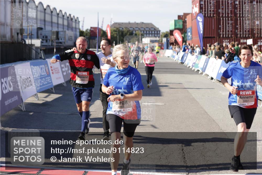 03.10.2025 - Köhlbrandbrückenlauf Jannik Wohlers http://msf.ph/oto/9114823 03.10.2025 13:32:27 Ziel 4485, 4578, 4966, 5286, 5357, 5891, 5892, 6141, 6304 meine-sportfotos.de