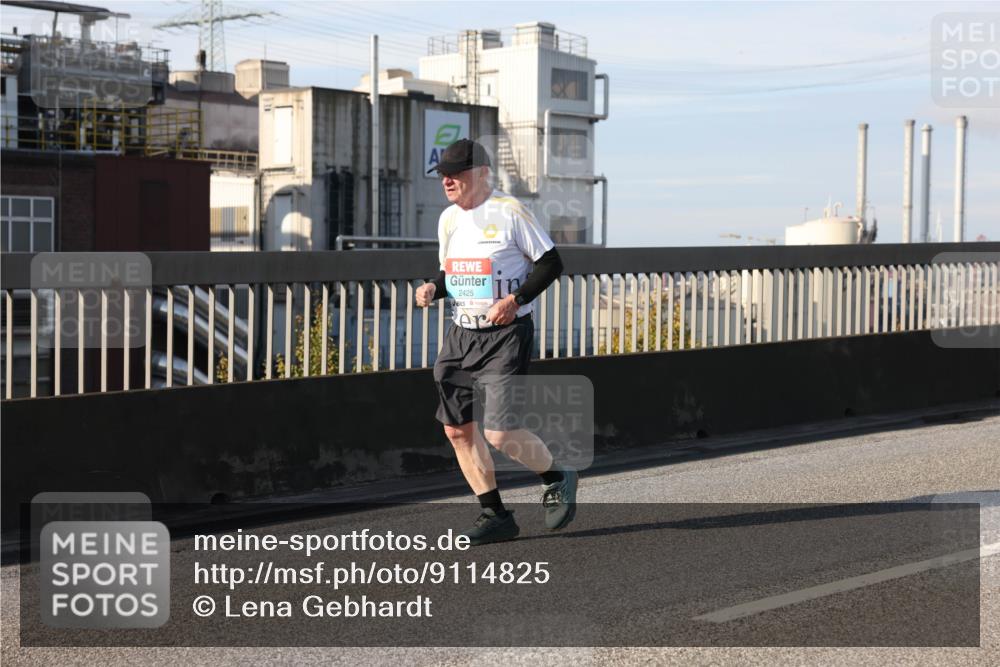 03.10.2025 - Köhlbrandbrückenlauf Lena Gebhardt http://msf.ph/oto/9114825 03.10.2025 10:17:45 Position 2 2425 meine-sportfotos.de
