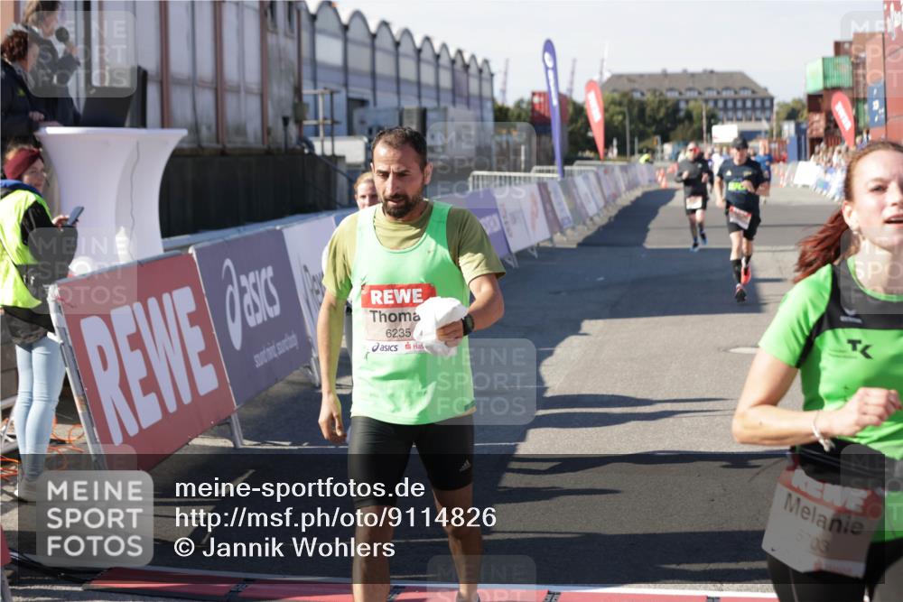 03.10.2025 - Köhlbrandbrückenlauf Jannik Wohlers http://msf.ph/oto/9114826 03.10.2025 13:02:02 Ziel 4025, 4118, 4162, 4206, 4258, 4543, 4907, 5692, 5703, 5718, 6032, 6235, 6461 meine-sportfotos.de