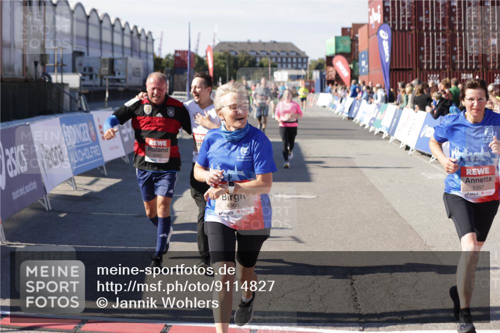 03.10.2025 - Köhlbrandbrückenlauf Jannik Wohlers http://msf.ph/oto/9114827 03.10.2025 13:32:27 Ziel 4485, 4578, 4966, 5286, 5357, 5891, 5892, 6141, 6304 meine-sportfotos.de