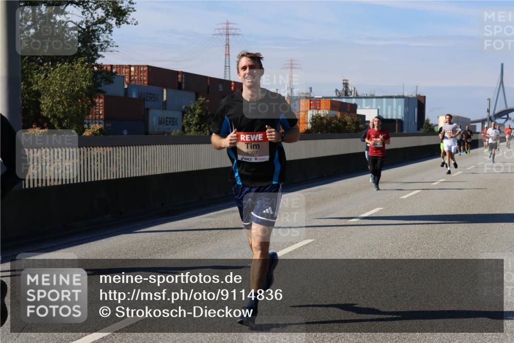 03.10.2025 - Köhlbrandbrückenlauf Strokosch-Dieckow http://msf.ph/oto/9114836 03.10.2025 12:46:33 Position 3 6307 meine-sportfotos.de
