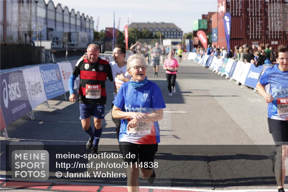03.10.2025 - Köhlbrandbrückenlauf Jannik Wohlers http://msf.ph/oto/9114838 03.10.2025 13:32:27 Ziel 4485, 4578, 4966, 5286, 5357, 5891, 5892, 6141, 6304 meine-sportfotos.de