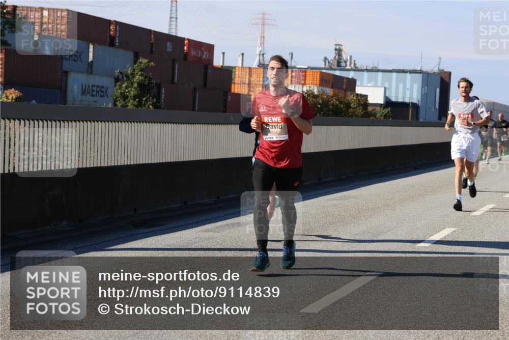 03.10.2025 - Köhlbrandbrückenlauf Strokosch-Dieckow http://msf.ph/oto/9114839 03.10.2025 12:46:37 Position 3 4554 meine-sportfotos.de