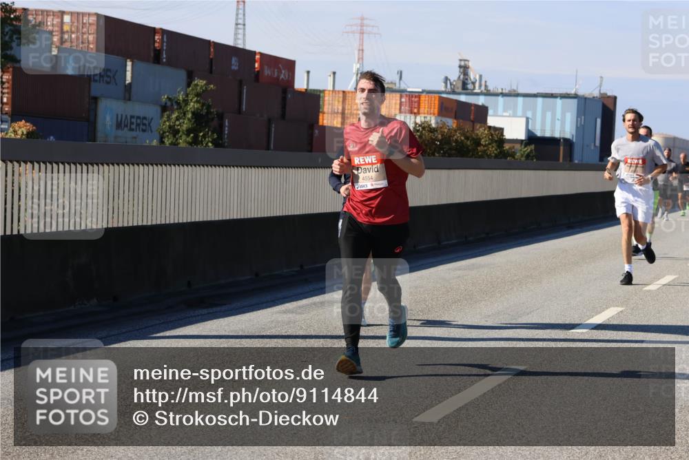03.10.2025 - Köhlbrandbrückenlauf Strokosch-Dieckow http://msf.ph/oto/9114844 03.10.2025 12:46:37 Position 3 4554 meine-sportfotos.de