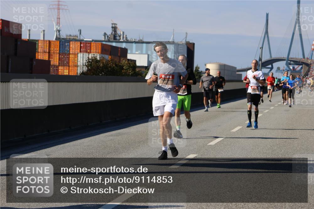 03.10.2025 - Köhlbrandbrückenlauf Strokosch-Dieckow http://msf.ph/oto/9114853 03.10.2025 12:46:38 Position 3  meine-sportfotos.de