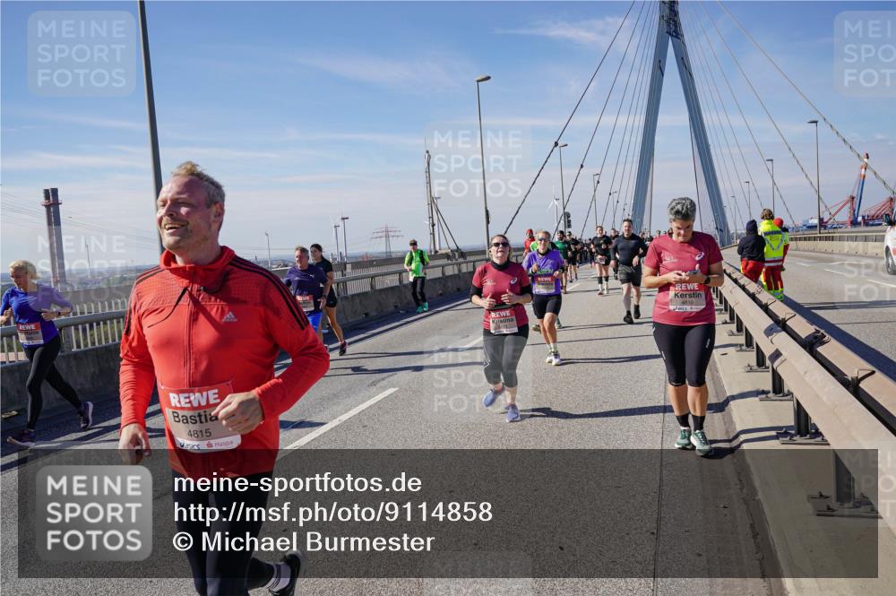 03.10.2025 - Köhlbrandbrückenlauf Michael Burmester http://msf.ph/oto/9114858 03.10.2025 12:56:21 Position 2 4815, 4810 meine-sportfotos.de