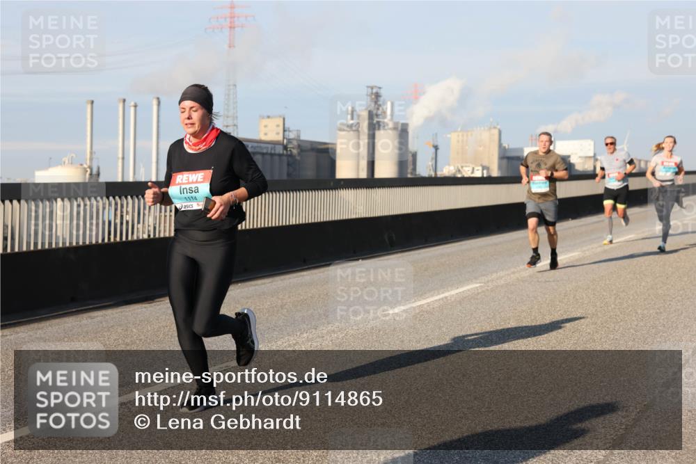 03.10.2025 - Köhlbrandbrückenlauf Lena Gebhardt http://msf.ph/oto/9114865 03.10.2025 09:43:21 Position 2 1114 meine-sportfotos.de