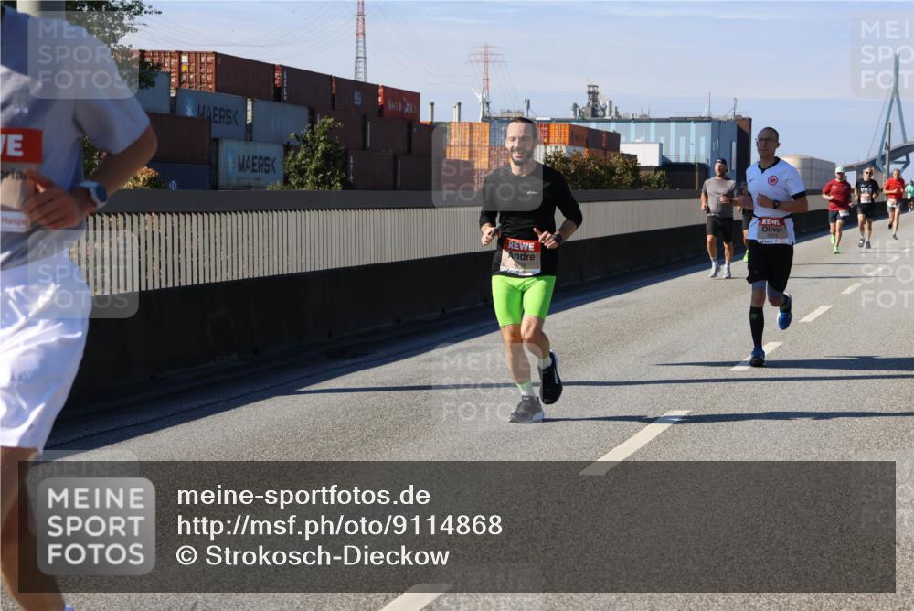 03.10.2025 - Köhlbrandbrückenlauf Strokosch-Dieckow http://msf.ph/oto/9114868 03.10.2025 12:46:42 Position 3 4016 meine-sportfotos.de