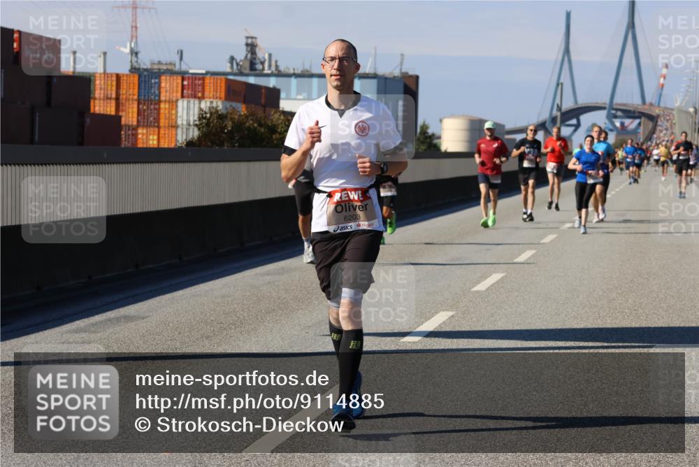 03.10.2025 - Köhlbrandbrückenlauf Strokosch-Dieckow http://msf.ph/oto/9114885 03.10.2025 12:46:44 Position 3 6203 meine-sportfotos.de