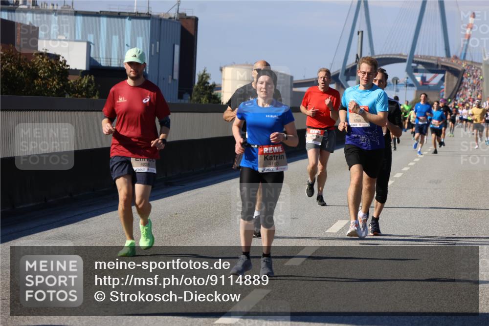 03.10.2025 - Köhlbrandbrückenlauf Strokosch-Dieckow http://msf.ph/oto/9114889 03.10.2025 12:46:49 Position 3 4228, 4163, 6760 meine-sportfotos.de