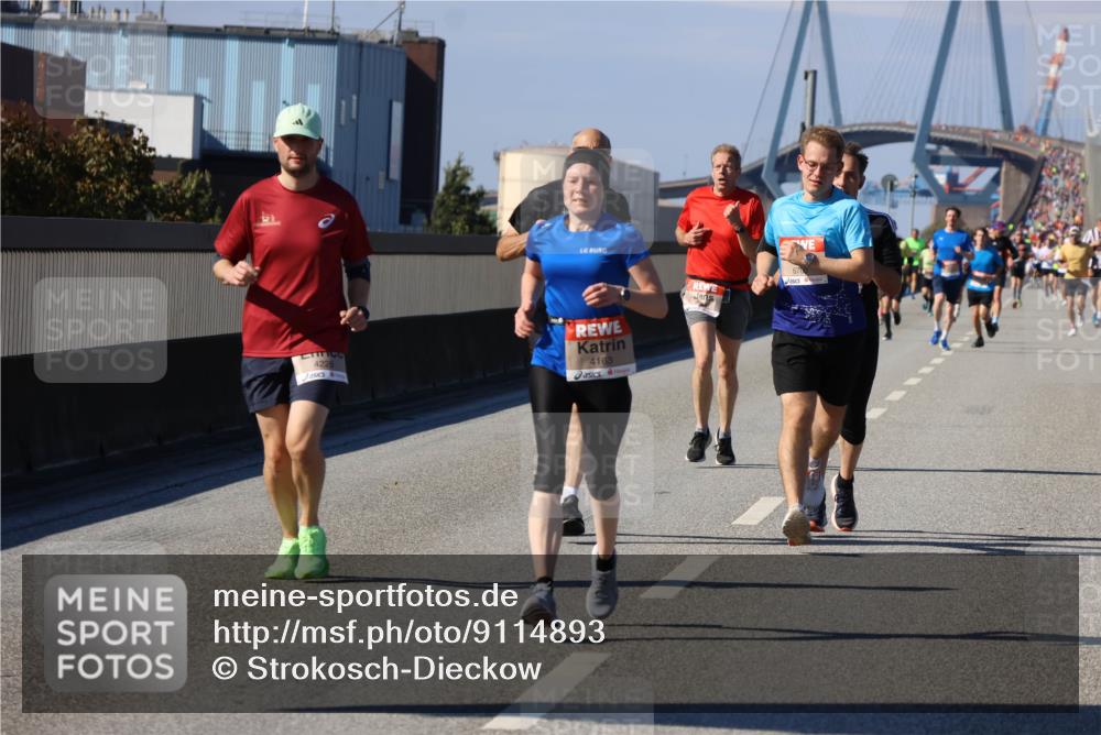 03.10.2025 - Köhlbrandbrückenlauf Strokosch-Dieckow http://msf.ph/oto/9114893 03.10.2025 12:46:49 Position 3 4228, 4163 meine-sportfotos.de