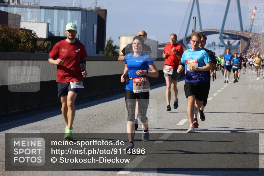 03.10.2025 - Köhlbrandbrückenlauf Strokosch-Dieckow http://msf.ph/oto/9114896 03.10.2025 12:46:49 Position 3 4228, 4163 meine-sportfotos.de