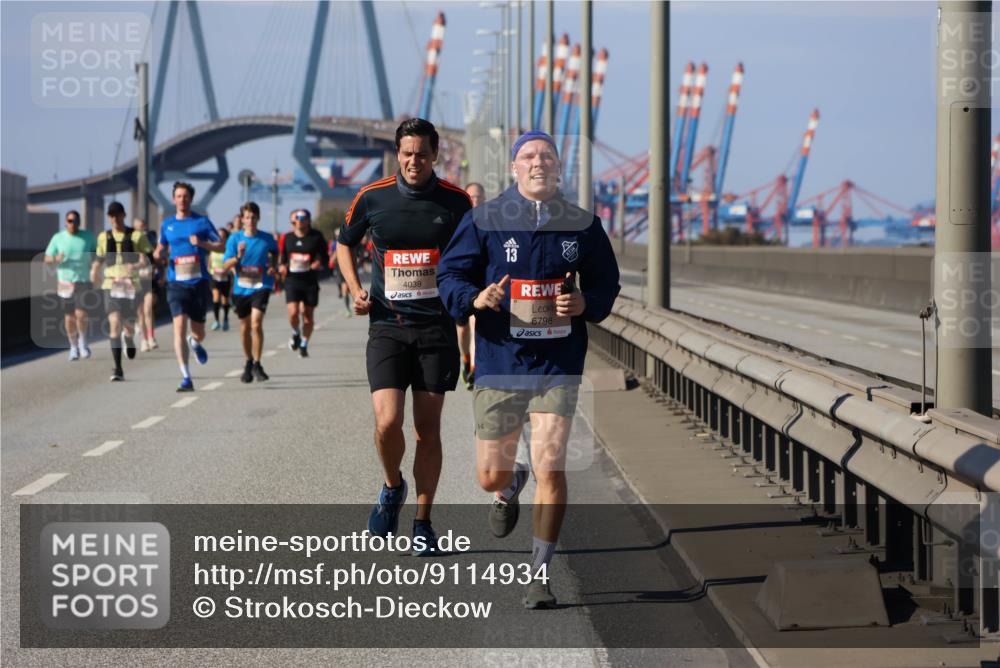 03.10.2025 - Köhlbrandbrückenlauf Strokosch-Dieckow http://msf.ph/oto/9114934 03.10.2025 12:46:55 Position 3 4039, 6798 meine-sportfotos.de