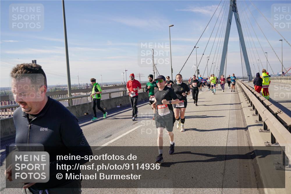 03.10.2025 - Köhlbrandbrückenlauf Michael Burmester http://msf.ph/oto/9114936 03.10.2025 12:56:25 Position 2 6777 meine-sportfotos.de