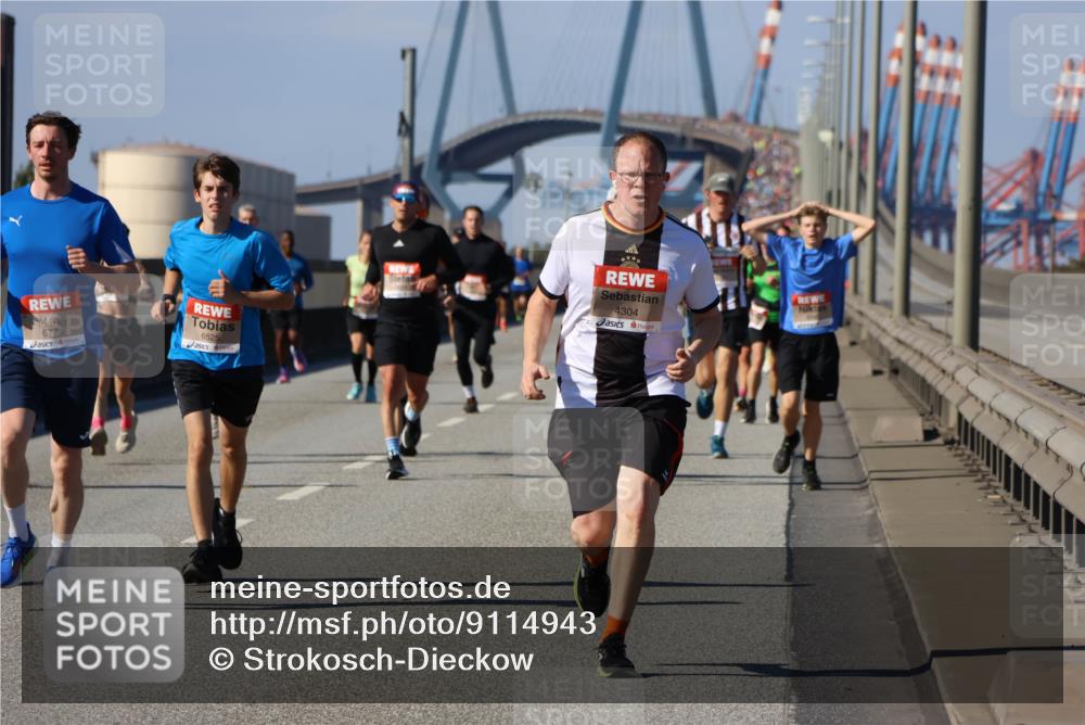 03.10.2025 - Köhlbrandbrückenlauf Strokosch-Dieckow http://msf.ph/oto/9114943 03.10.2025 12:47:04 Position 3 6775, 6525, 4304 meine-sportfotos.de