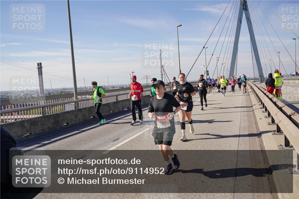 03.10.2025 - Köhlbrandbrückenlauf Michael Burmester http://msf.ph/oto/9114952 03.10.2025 12:56:26 Position 2 6777 meine-sportfotos.de