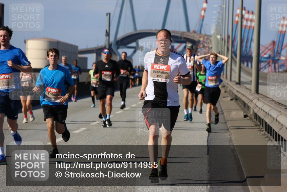 03.10.2025 - Köhlbrandbrückenlauf Strokosch-Dieckow http://msf.ph/oto/9114955 03.10.2025 12:47:04 Position 3 6775, 6525, 4304 meine-sportfotos.de