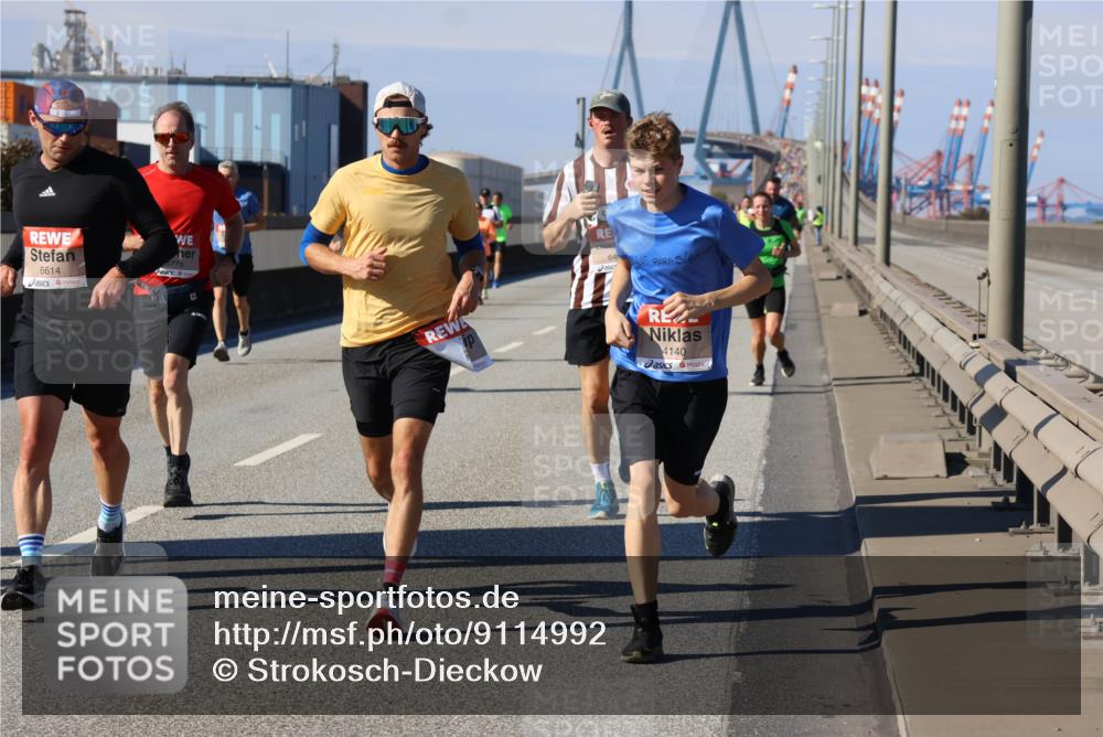 03.10.2025 - Köhlbrandbrückenlauf Strokosch-Dieckow http://msf.ph/oto/9114992 03.10.2025 12:47:13 Position 3 6614, 5779, 4140 meine-sportfotos.de