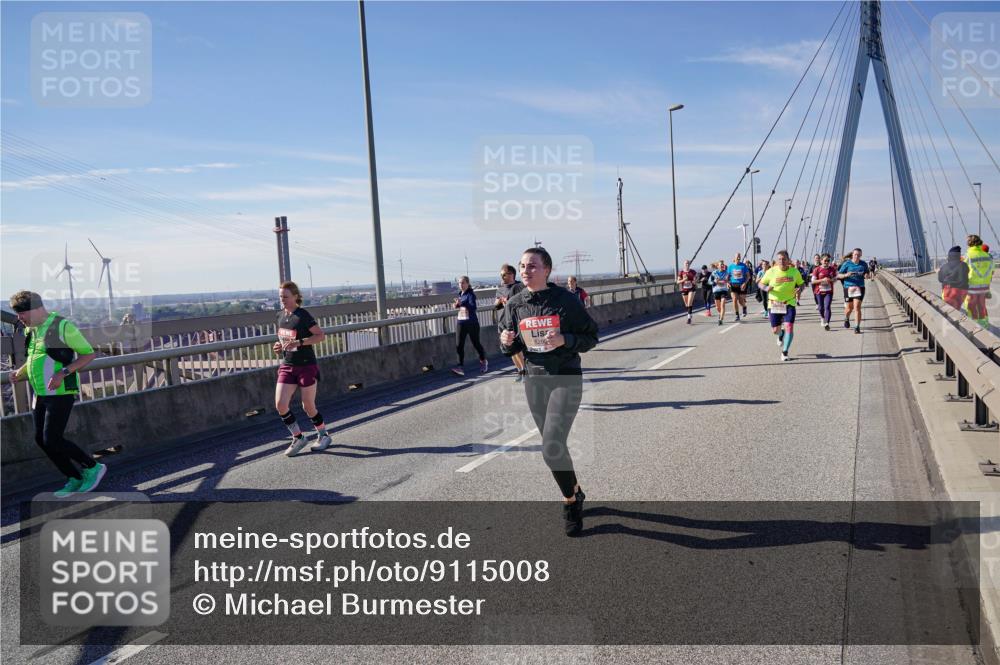 03.10.2025 - Köhlbrandbrückenlauf Michael Burmester http://msf.ph/oto/9115008 03.10.2025 12:56:29 Position 2 5290 meine-sportfotos.de