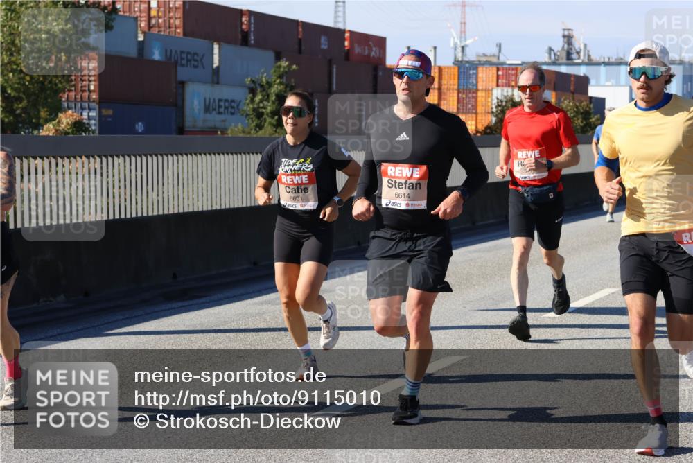 03.10.2025 - Köhlbrandbrückenlauf Strokosch-Dieckow http://msf.ph/oto/9115010 03.10.2025 12:47:14 Position 3 660, 6614 meine-sportfotos.de