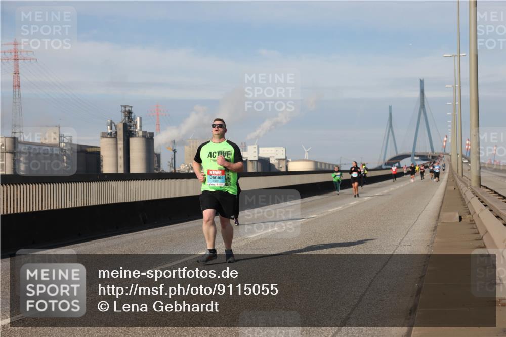 03.10.2025 - Köhlbrandbrückenlauf Lena Gebhardt http://msf.ph/oto/9115055 03.10.2025 10:17:53 Position 2 2992 meine-sportfotos.de