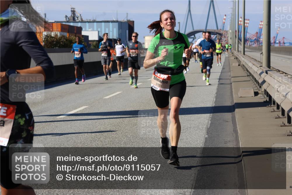 03.10.2025 - Köhlbrandbrückenlauf Strokosch-Dieckow http://msf.ph/oto/9115057 03.10.2025 12:47:20 Position 3 5703 meine-sportfotos.de