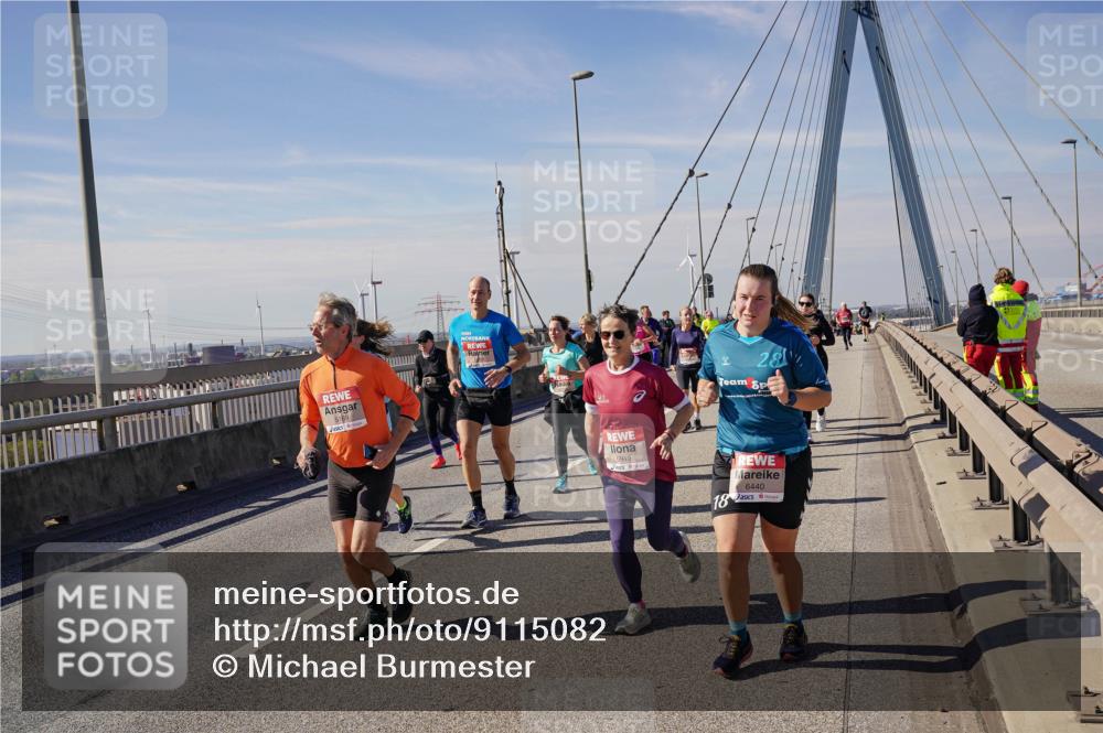03.10.2025 - Köhlbrandbrückenlauf Michael Burmester http://msf.ph/oto/9115082 03.10.2025 12:56:34 Position 2 5169, 5949, 18, 6440 meine-sportfotos.de