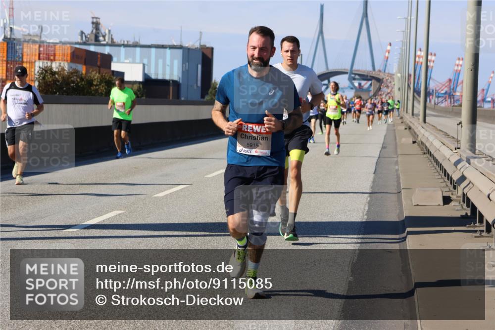 03.10.2025 - Köhlbrandbrückenlauf Strokosch-Dieckow http://msf.ph/oto/9115085 03.10.2025 12:47:26 Position 3 5915 meine-sportfotos.de