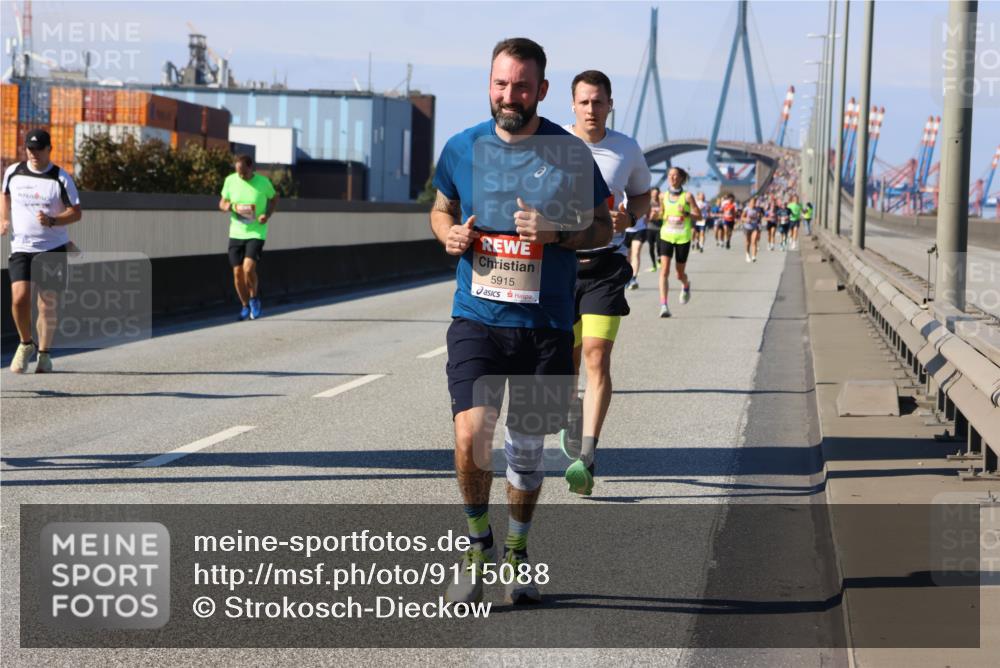 03.10.2025 - Köhlbrandbrückenlauf Strokosch-Dieckow http://msf.ph/oto/9115088 03.10.2025 12:47:26 Position 3 5915 meine-sportfotos.de