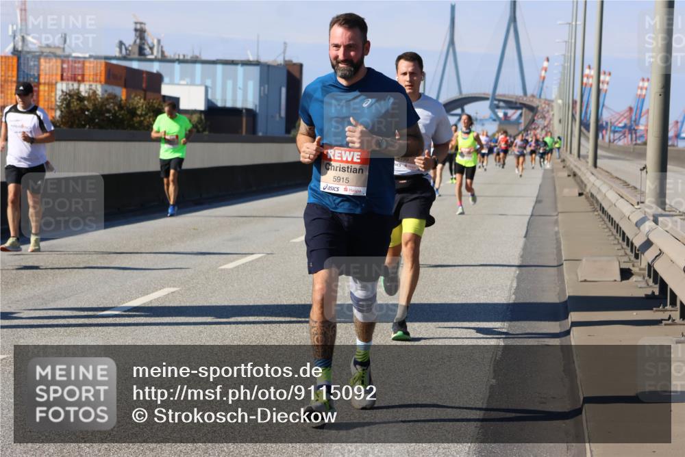 03.10.2025 - Köhlbrandbrückenlauf Strokosch-Dieckow http://msf.ph/oto/9115092 03.10.2025 12:47:26 Position 3 5915, 199 meine-sportfotos.de