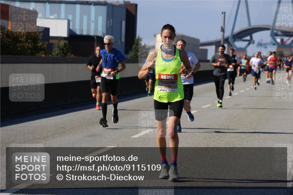 03.10.2025 - Köhlbrandbrückenlauf Strokosch-Dieckow http://msf.ph/oto/9115109 03.10.2025 12:47:32 Position 3 4219 meine-sportfotos.de
