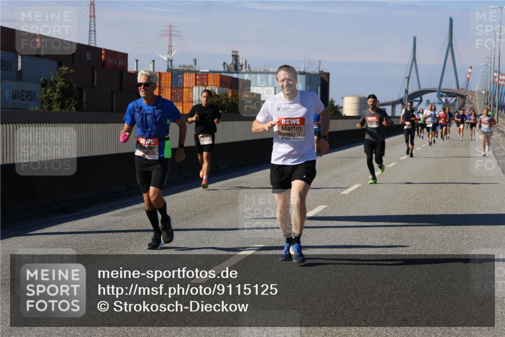 03.10.2025 - Köhlbrandbrückenlauf Strokosch-Dieckow http://msf.ph/oto/9115125 03.10.2025 12:47:38 Position 3 4425 meine-sportfotos.de