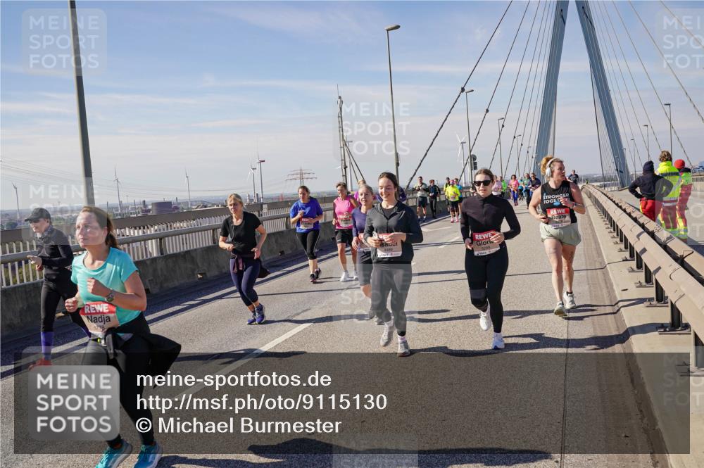03.10.2025 - Köhlbrandbrückenlauf Michael Burmester http://msf.ph/oto/9115130 03.10.2025 12:56:36 Position 2 6778 meine-sportfotos.de