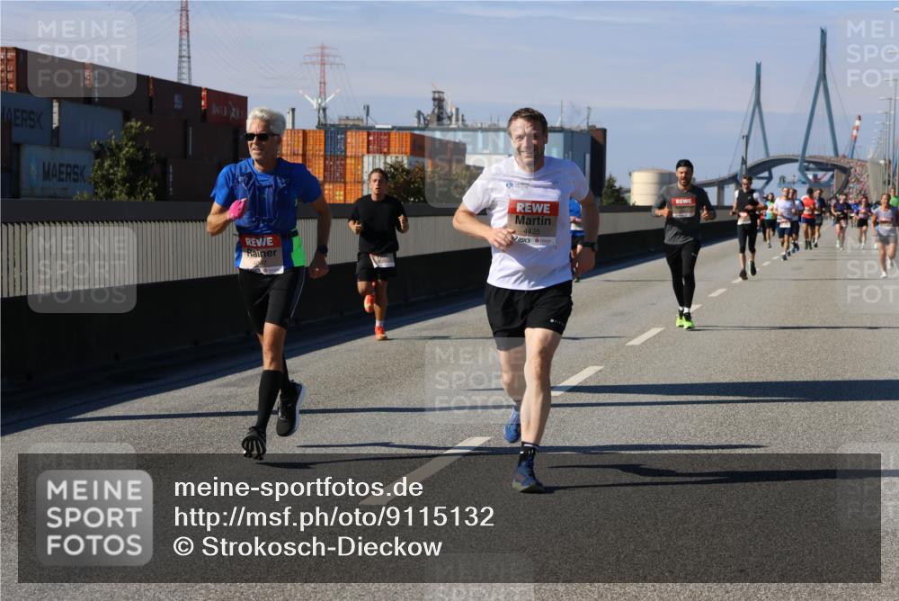 03.10.2025 - Köhlbrandbrückenlauf Strokosch-Dieckow http://msf.ph/oto/9115132 03.10.2025 12:47:38 Position 3 4425 meine-sportfotos.de