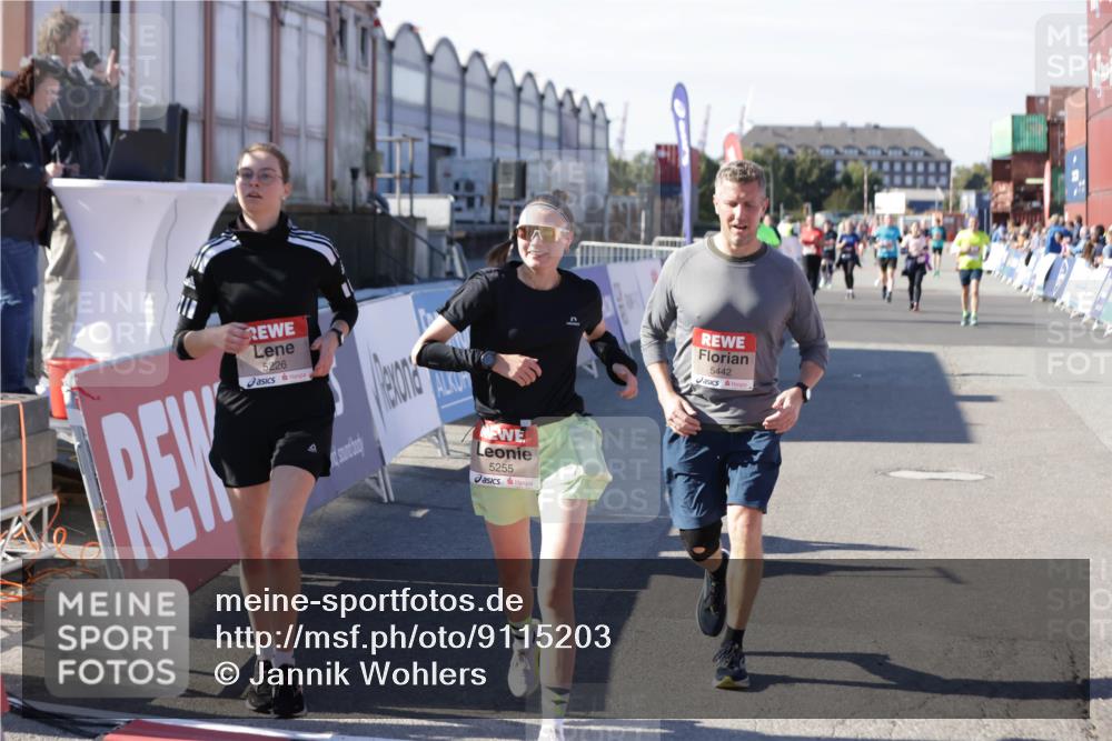 03.10.2025 - Köhlbrandbrückenlauf Jannik Wohlers http://msf.ph/oto/9115203 03.10.2025 13:32:38 Ziel 5226, 5255, 5286, 5442, 5876, 6141, 6360 meine-sportfotos.de