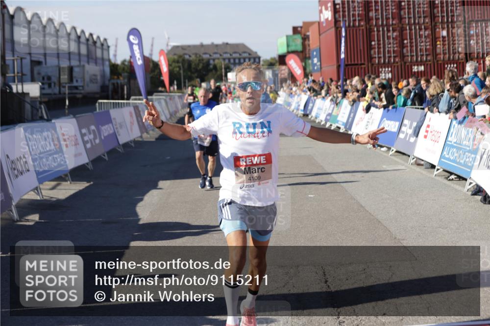 03.10.2025 - Köhlbrandbrückenlauf Jannik Wohlers http://msf.ph/oto/9115211 03.10.2025 13:02:13 Ziel 4109, 4130, 4281, 5617, 5697, 5845, 6032, 6461 meine-sportfotos.de