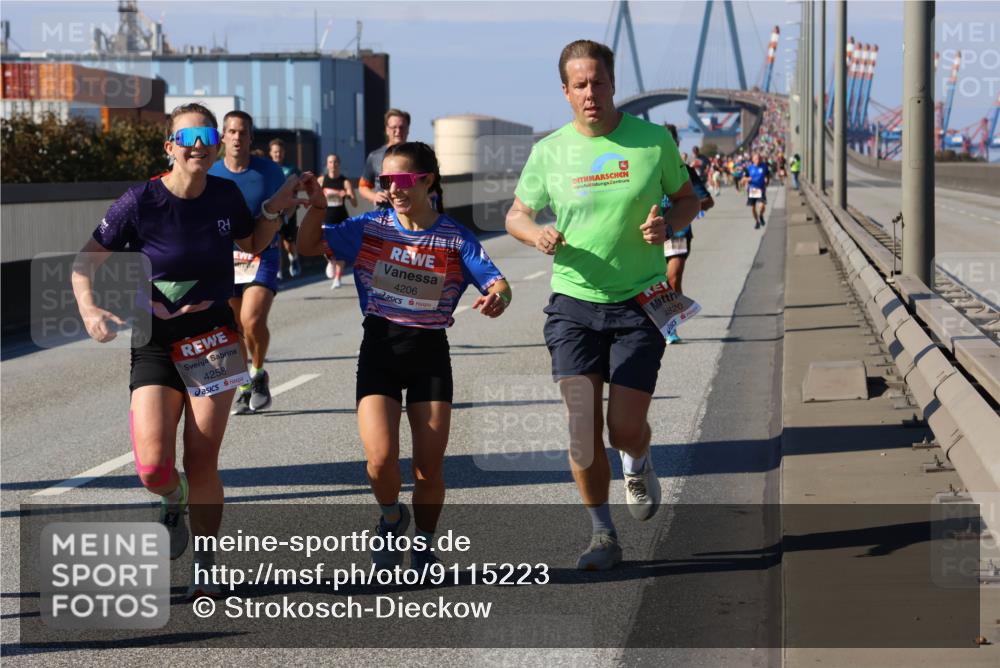 03.10.2025 - Köhlbrandbrückenlauf Strokosch-Dieckow http://msf.ph/oto/9115223 03.10.2025 12:47:56 Position 3 4258, 94, 4206, 4820 meine-sportfotos.de