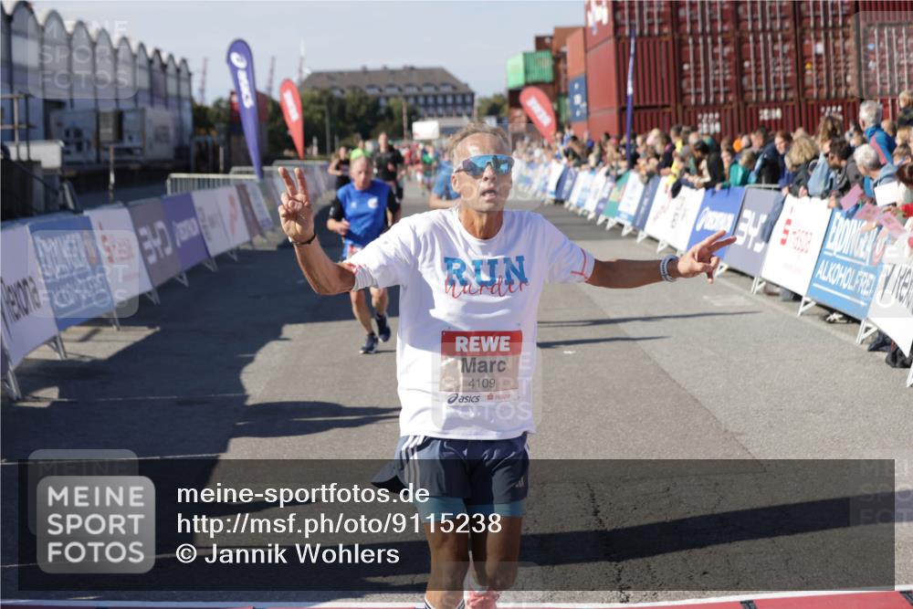 03.10.2025 - Köhlbrandbrückenlauf Jannik Wohlers http://msf.ph/oto/9115238 03.10.2025 13:02:13 Ziel 4109, 4130, 4281, 5617, 5697, 5845, 6032, 6461 meine-sportfotos.de
