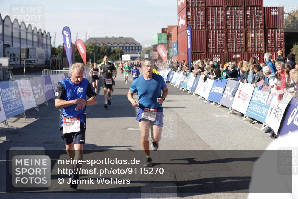 03.10.2025 - Köhlbrandbrückenlauf Jannik Wohlers http://msf.ph/oto/9115270 03.10.2025 13:02:15 Ziel 4109, 4130, 4281, 4492, 4946, 5617, 5697, 5845, 6032 meine-sportfotos.de